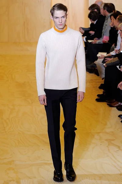 Look 33